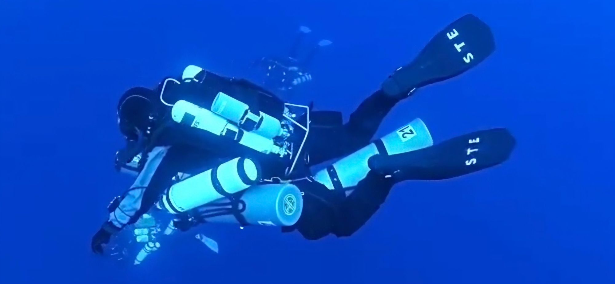 Stefano Paludetto, istruttore di subacquea tecnica, in immersione con il rebreather JJ-CCR